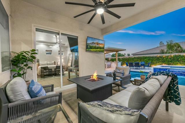 44830 Via Mirabel, La Quinta CA: https://media.crmls.org/mediaz/315a284b-063c-4b71-9e9b-0f3a9457ab58.jpg
