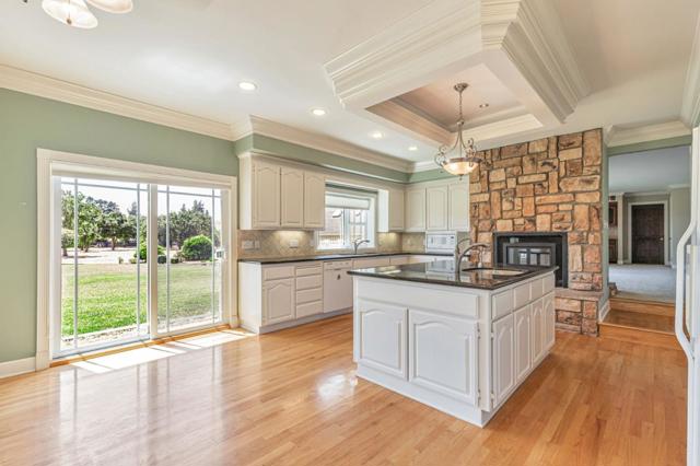 9885 Lantz Drive, Morgan Hill CA: https://media.crmls.org/mediaz/315a4a8b-cb45-4265-a035-9a68a39551bc.jpg
