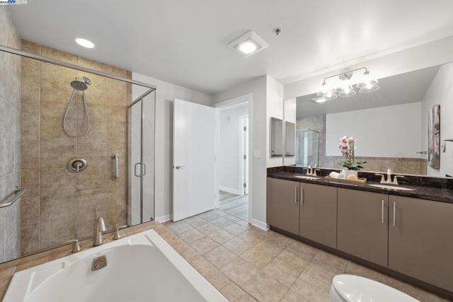 222 Broadway, Oakland CA: https://media.crmls.org/mediaz/315c1b66-8397-4648-b6b4-ba38d5441d09.jpg