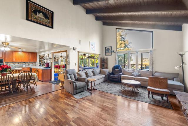 44500 Parkmeadow Drive, Fremont CA: https://media.crmls.org/mediaz/315e43a9-847f-46c1-aa61-38736c618516.jpg