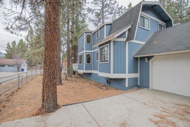 Detail Gallery Image 5 of 37 For 361 W Meadow Ln, Big Bear City,  CA 92314 - 3 Beds | 2 Baths