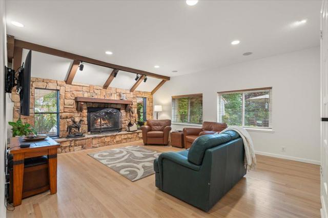 8103 Crestview Court, Gilroy CA: https://media.crmls.org/mediaz/3160c130-e549-448e-bbad-2be475a99a32.jpg