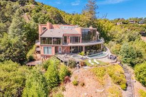 15345 Bohlman Road, Saratoga CA: https://media.crmls.org/mediaz/31620261-a80a-41d8-b237-38e1ad84174e.jpg