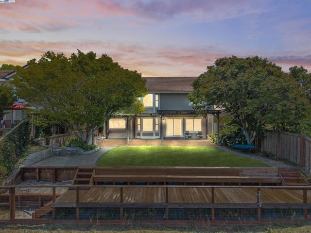 6408 Boone Dr, Castro Valley CA: https://media.crmls.org/mediaz/316404af-7428-47ce-9ca4-f6272586ff8e.jpg