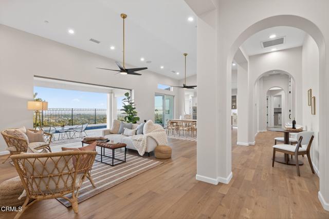 Detail Gallery Image 8 of 61 For 6174 Cobblestone Dr, Ventura,  CA 93003 - 4 Beds | 3/1 Baths