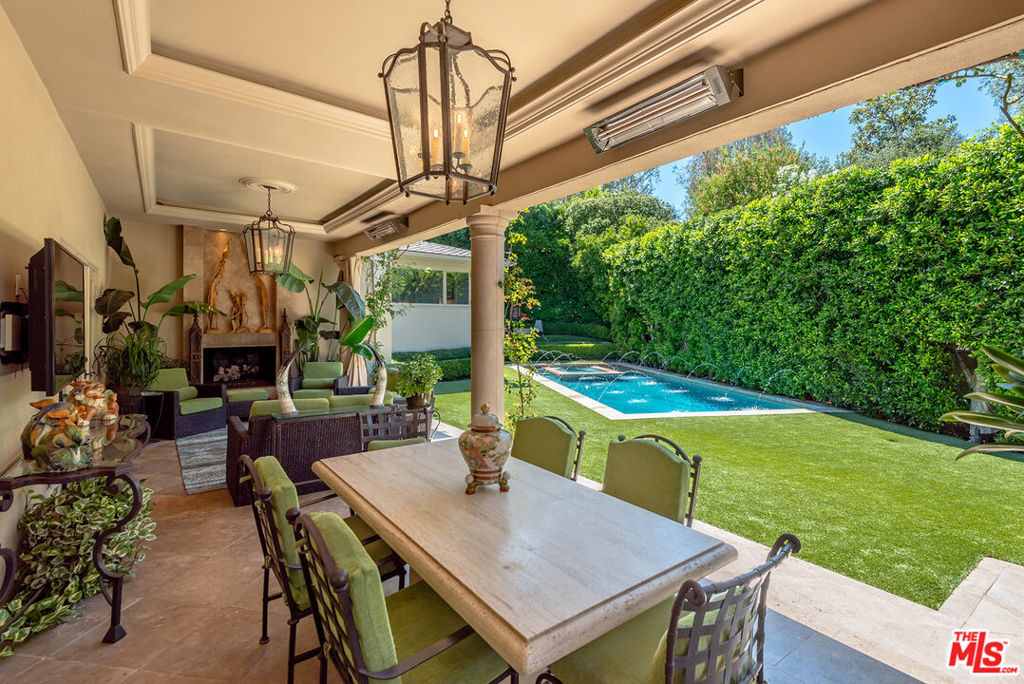 3235 Oakdell Lane — Traditional