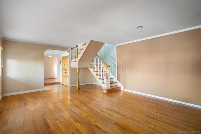 Image 10 of 62 For 4190 Merritt Blvd.