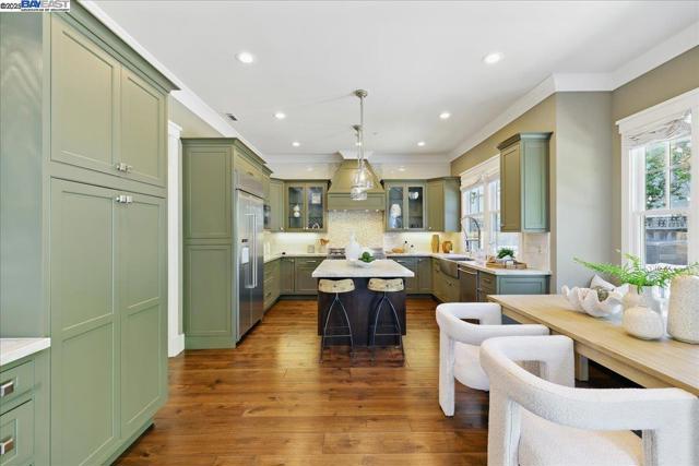 16741 Loma St, Los Gatos CA: https://media.crmls.org/mediaz/316506af-9530-432b-9de6-ab5bae532dd4.jpg