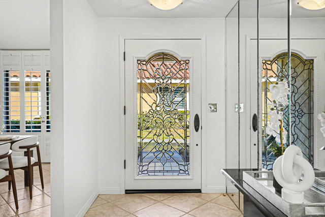 239 Santa Barbara Circle, Palm Desert, CA 92260