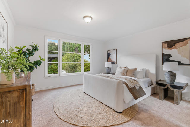 Detail Gallery Image 10 of 18 For 4563 Loma Vista Dr, La Canada Flintridge,  CA 91011 - 4 Beds | 2 Baths