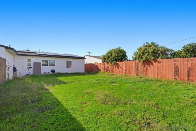 835 Colorado Ave, Chula Vista CA: https://media.crmls.org/mediaz/3165db63-82dc-425b-8a7a-c5bde0f84327.jpg