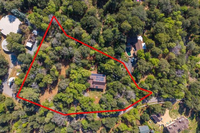 3131 Pera Alta Dr, Julian CA: https://media.crmls.org/mediaz/31663740-f0a1-440f-a81e-ddc5a2764165.jpg