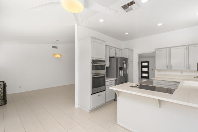 70920 Ironwood Drive, Rancho Mirage CA: https://media.crmls.org/mediaz/31671101-026a-4fe4-bccc-973302230112.jpg