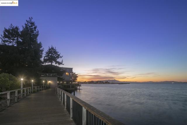 2 Commodore DR, Emeryville CA: https://media.crmls.org/mediaz/3167811c-de00-485c-82ad-f5cfb2ef1f90.jpg