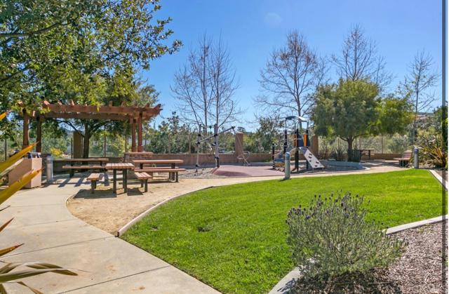 3428 Filoli Circle, Carlsbad CA: https://media.crmls.org/mediaz/3167a55b-1e6b-4c4b-996b-6d0684fa8c6b.jpg