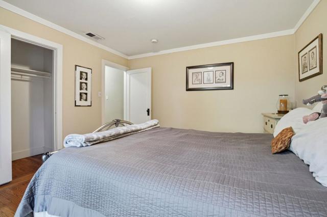 211 Berendos Avenue, Pacifica CA: https://media.crmls.org/mediaz/3169441c-055a-4c17-8921-62cbcbe06d85.jpg