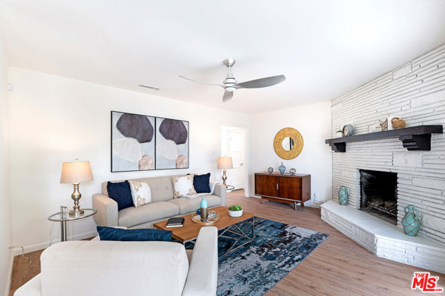 17209 Stagg Street, Van Nuys CA: https://media.crmls.org/mediaz/316a6454-ae3e-473b-8981-e6dbfcd7f174.jpg