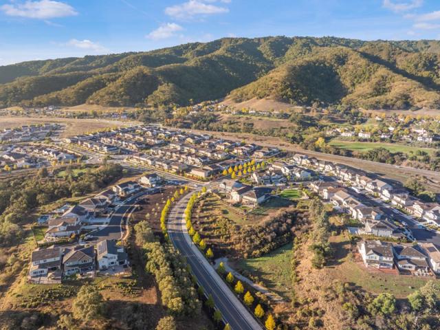 1591 Vinsanto Court, Gilroy CA: https://media.crmls.org/mediaz/316b10fb-a72d-44c7-8be5-24d1b0baca93.jpg