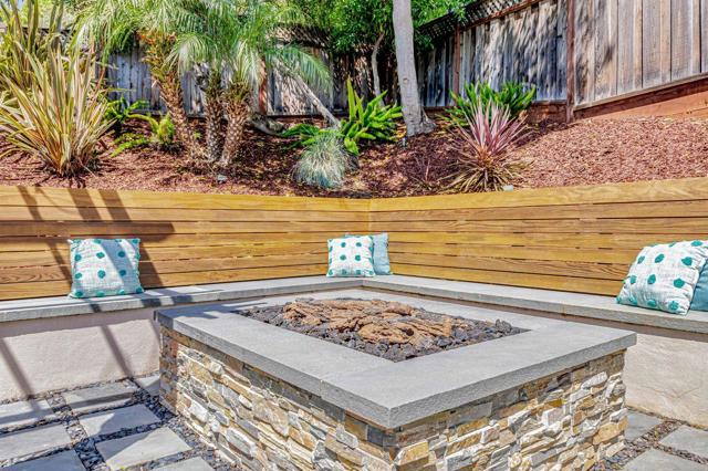 30 Valley Road, San Carlos CA: https://media.crmls.org/mediaz/316c5b6a-c386-4a6c-bf32-5f35952cbb28.jpg