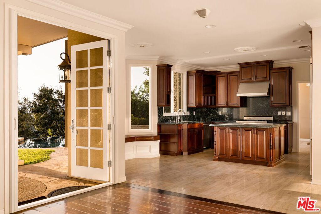 MLS #26871783 image #15