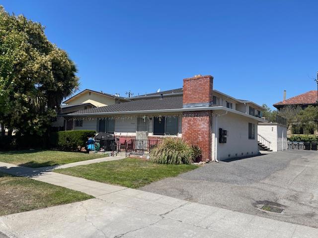 3949 Starview Drive, San Jose CA: https://media.crmls.org/mediaz/316cbce0-c642-4381-b9fb-4e343b1e1b98.jpg