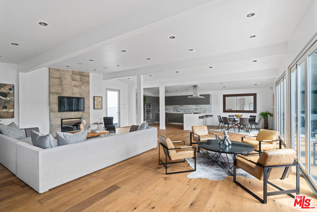 7470 Woodrow Wilson Drive