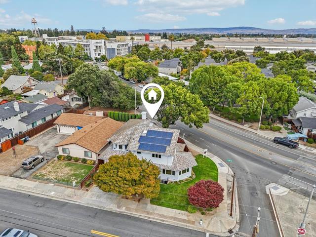 495 Lincoln Avenue, Sunnyvale CA: https://media.crmls.org/mediaz/316db906-4627-4d29-9c4d-a9bd4cbb7197.jpg
