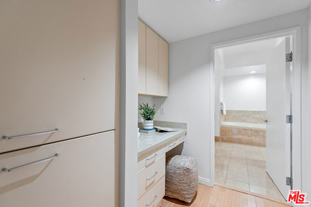 13600 Marina Pointe Drive, Marina del Rey CA: https://media.crmls.org/mediaz/316e2d6b-dbb5-4269-a1a4-fdc2d978f4e0.jpg