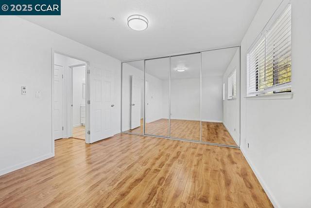 16472 Foothill Blvd, San Leandro CA: https://media.crmls.org/mediaz/316f36a8-6734-4f1a-9d17-5474decf4802.jpg