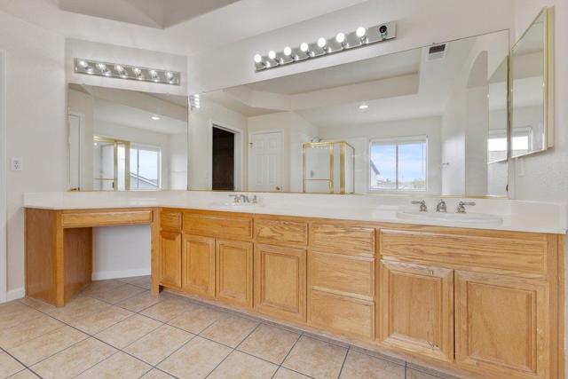 1033 Lewis Street, Salinas CA: https://media.crmls.org/mediaz/31710904-cb9d-4861-815f-12e86dc7aa5c.jpg
