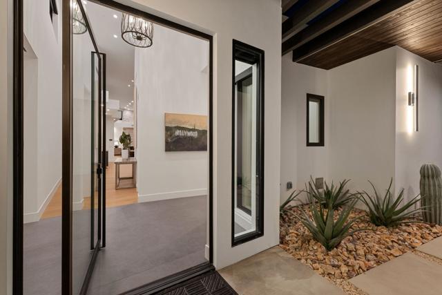 3 Siena Vista Court, Rancho Mirage CA: https://media.crmls.org/mediaz/31713eaa-d26b-47d8-874d-2f0e2b0b6582.jpg