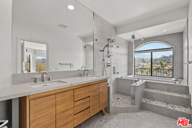 3665 ALTA MESA Drive photo 27