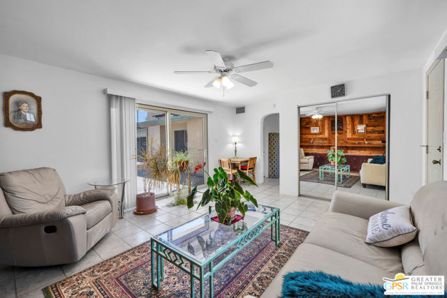 2222 N Acacia Road, Palm Springs CA: https://media.crmls.org/mediaz/31717f4d-a30b-4605-98a0-19d7b8ce8665.jpg
