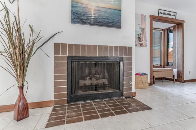 323 Broadway, Santa Cruz CA: https://media.crmls.org/mediaz/3171b897-19e0-4213-81a9-2fc2529e61d3.jpg