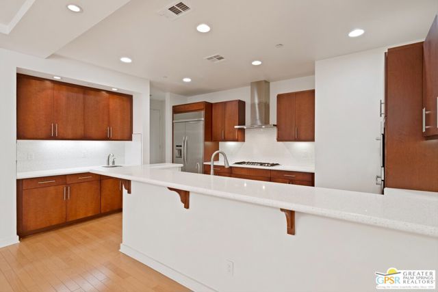 941 Oceo Circle, Palm Springs CA: https://media.crmls.org/mediaz/3172d71c-eebe-4fb8-ad54-bde309d672ac.jpg