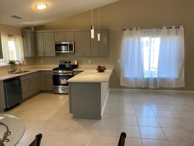 Image 5 of 16 For 1517 Atteboro Court