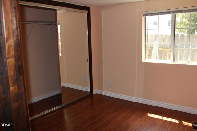 1726 1/2 Chevy Chase E Drive, Glendale CA: https://media.crmls.org/mediaz/3174a10d-48fb-43ba-8f0d-7adcd5f00a22.jpg