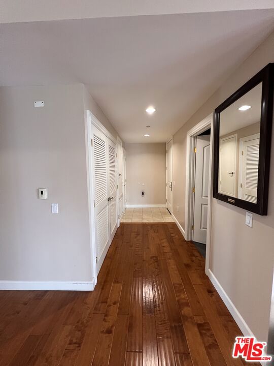 991 Arapahoe Street, Los Angeles CA: https://media.crmls.org/mediaz/3174e7dc-8fc3-48a1-83d7-a205d04b03f0.jpg