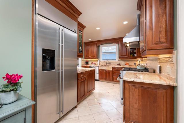 501 Yale Drive, San Mateo CA: https://media.crmls.org/mediaz/31756702-0d12-464b-a618-f931fb816c1c.jpg