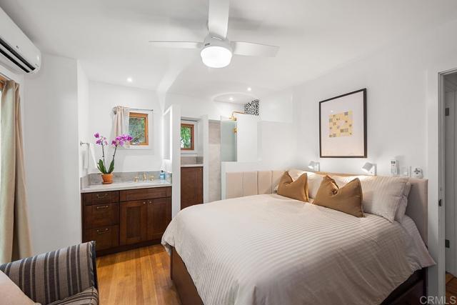 4608 Georgia St, San Diego CA: https://media.crmls.org/mediaz/3175b35f-1dbe-46b7-a2af-6d056c6da3a0.jpg