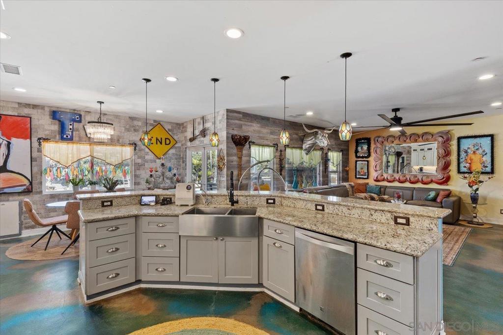 MLS #250034986SD image #27