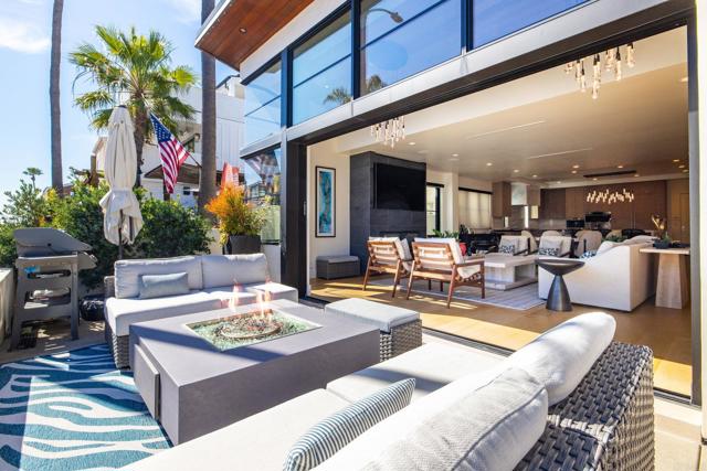 Detail Gallery Image 55 of 72 For 119 41st St, Newport Beach,  CA 92663 - 3 Beds | 5 Baths