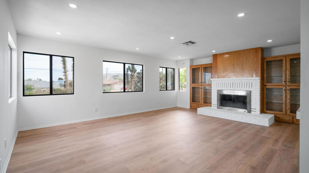 MLS #219138785DA image #7