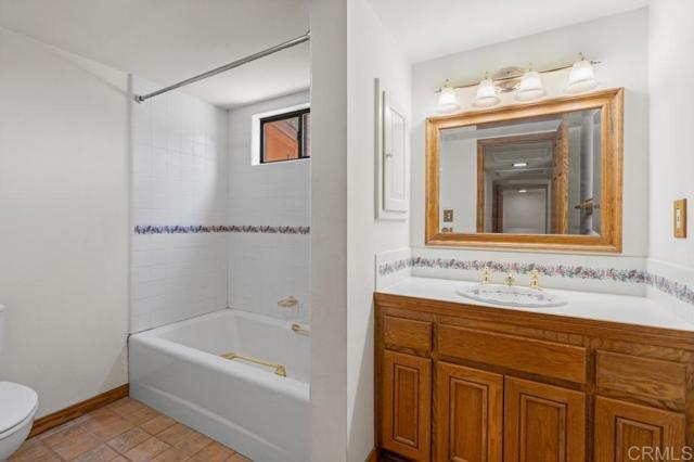Detail Gallery Image 15 of 34 For 3001 Venadito, Alpine,  CA 91901 - 3 Beds | 2/1 Baths