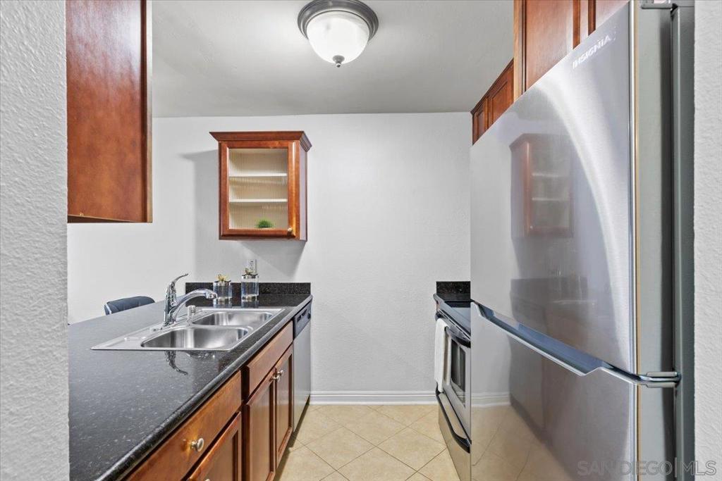 4860 Rolando Ct - photo 5