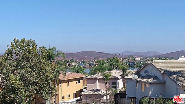 22380 PIN TAIL Drive, Canyon Lake CA: https://media.crmls.org/mediaz/3178c28a-c51f-4894-ae49-54e008e2a881.jpg