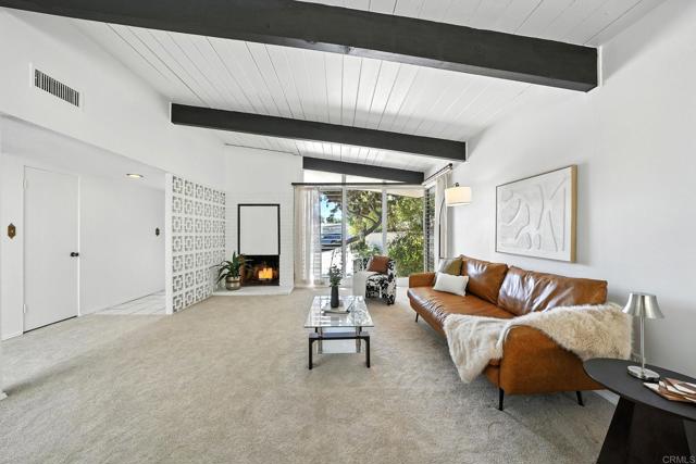 2347 Greenwing Drive, San Diego CA: https://media.crmls.org/mediaz/317994bd-f1e5-4e48-9b49-9341e1408159.jpg