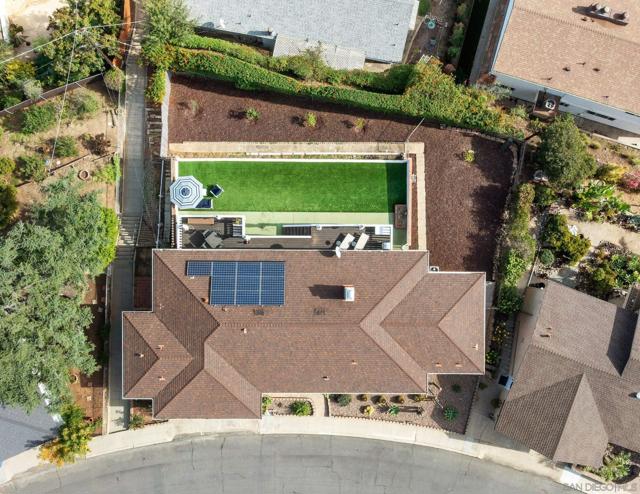 4258 Summit Drive, La Mesa CA: https://media.crmls.org/mediaz/317b27f0-d8e8-4cc6-b8c1-82cf858b7d99.jpg