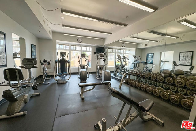 488 E Ocean Boulevard, Long Beach CA: https://media.crmls.org/mediaz/317c3afb-739e-4882-a562-73d89596005f.jpg