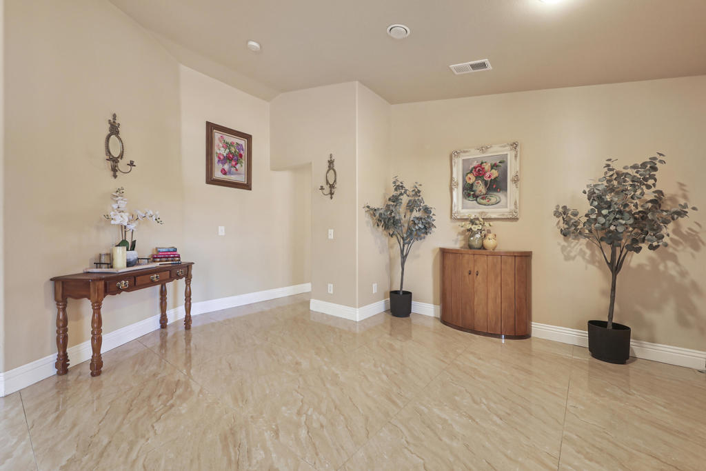 MLS #219139005DA image #4